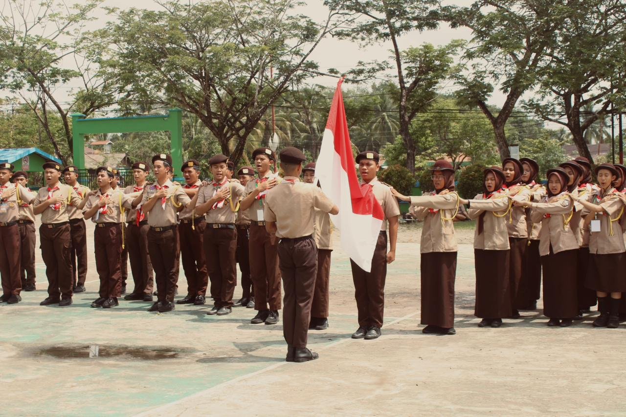 Dari Tenda Menuju Tanda Kehormatan: Kemah Pelantikan Bantara dan Laksana SMAN 2 Kuala Kapuas Tahun 2026