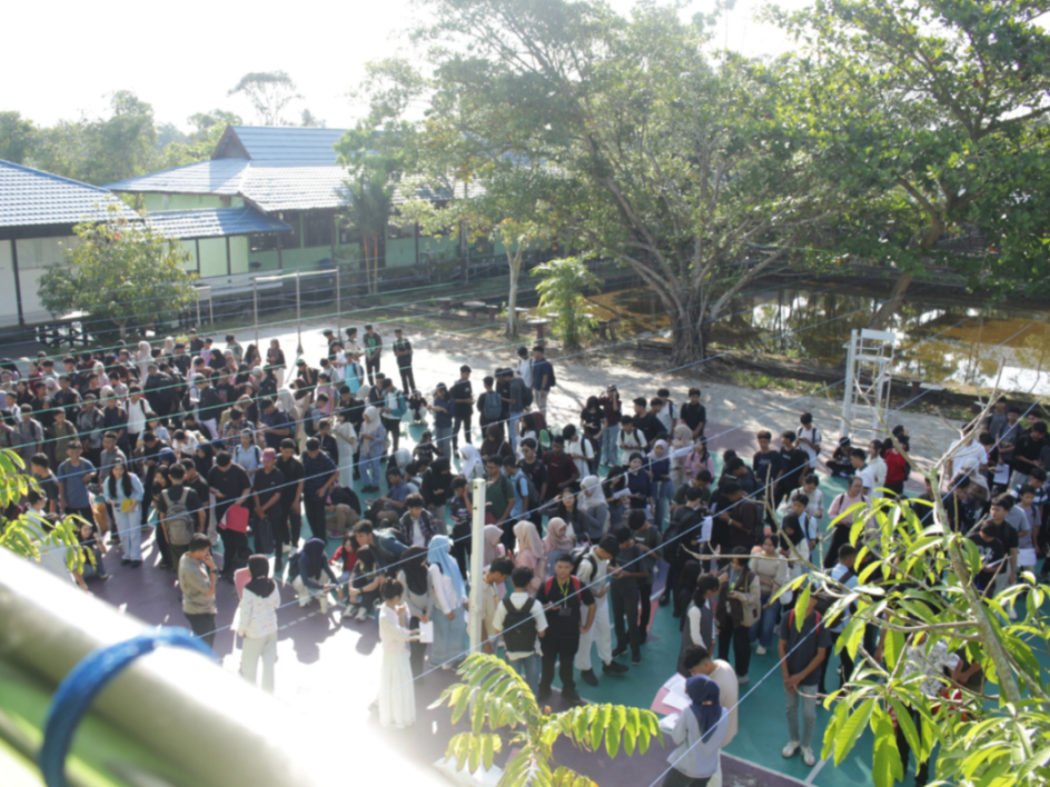 Mengawali Perjalanan di SMAN 2 Kuala Kapuas, Pra-MPLS Hadirkan Semangat "Saling Jaga, Saling Sapa untuk Semua"